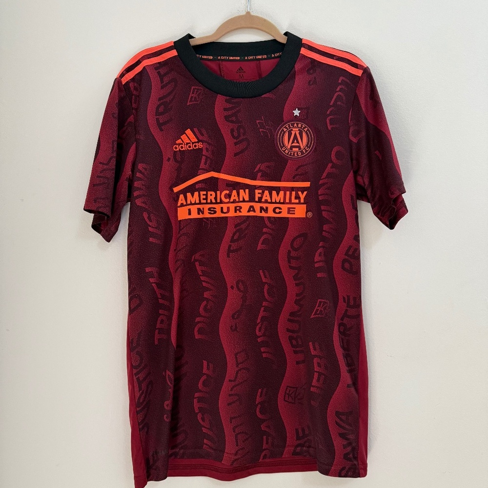 Men’s Atlanta United adidas 2021 Third Jersey, Size M